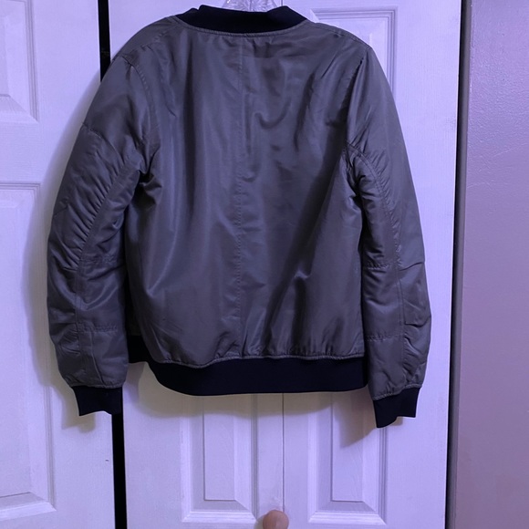Bomber jacket - Picture 3 of 3